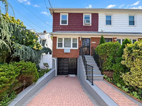 12126 7th Ave, New York, NY 11356