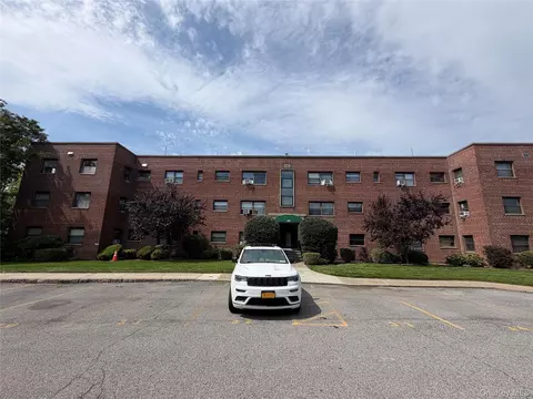 25 Shady Glen Ct #3B, New Rochelle, NY 10805