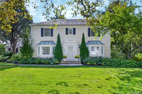 602 Park Ave, North Hempstead, NY 11030