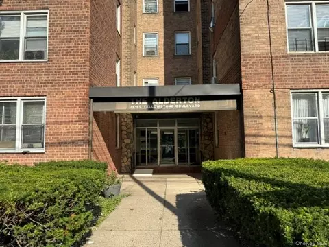 74-45 Yellowstone Blvd #5E, New York, NY 11374