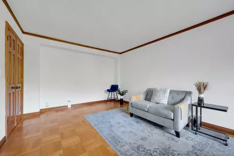 Living - 735 Kappock St #8F, New York, NY 10463 photo 3 of 3
