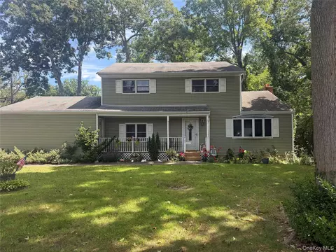 1195 Stony Brook Rd, Lake Grove, NY 11755