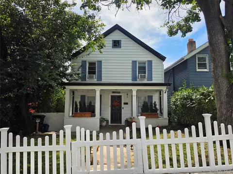 33 E Catherine St, Orangetown, NY 10960