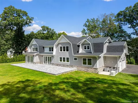 Other - 541 Split Rock Rd, Syosset, NY 11791 photo 1 of 4