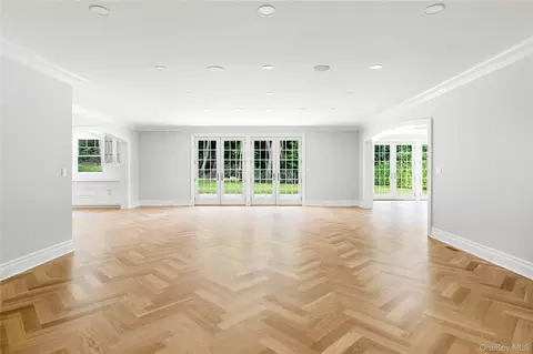 Living - 541 Split Rock Rd, Syosset, NY 11791 photo 3 of 3