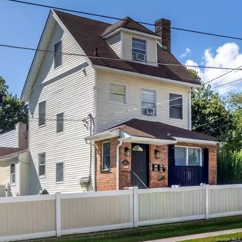 44 Lafayette Ave, New Rochelle, NY 10801