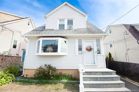 38 Emmett Ter, New Rochelle, NY 10805