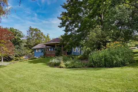 10 Burger Rd, Rhinebeck, NY 12572
