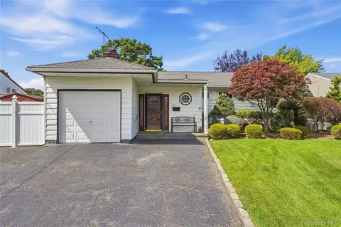 156 Broadway, Massapequa Park, NY 11762