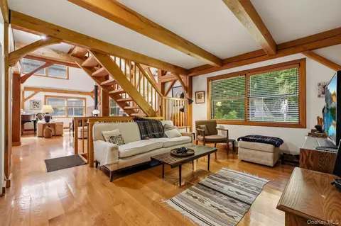 Living - 104 Old Forge Dr, Kent, NY 10512 photo 4 of 4