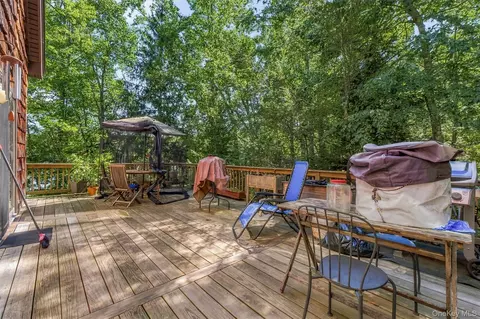 Exterior - 104 Old Forge Dr, Kent, NY 10512 photo 4 of 13