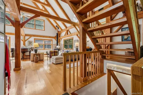 Entry Way - 104 Old Forge Dr, Kent, NY 10512 photo 2 of 3