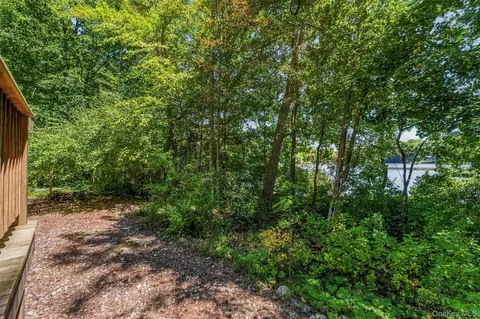 Exterior - 104 Old Forge Dr, Kent, NY 10512 photo 9 of 13