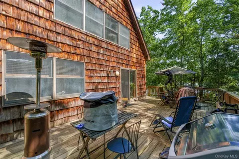 Exterior - 104 Old Forge Dr, Kent, NY 10512 photo 5 of 13