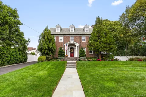 543 King St, Port Chester, NY 10573