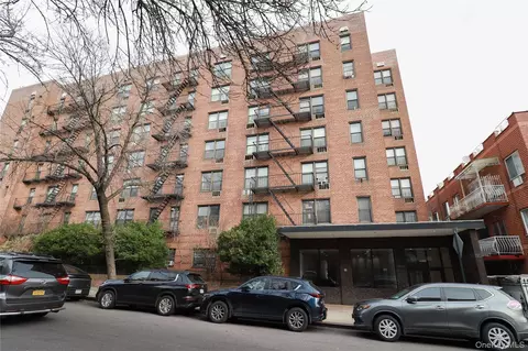 53-11 90th St #6C, Elmhurst, NY 11373