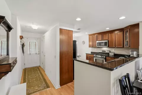 Entry Way - 111 Highridge Ct, Peekskill, NY 10566 photo 1 of 1