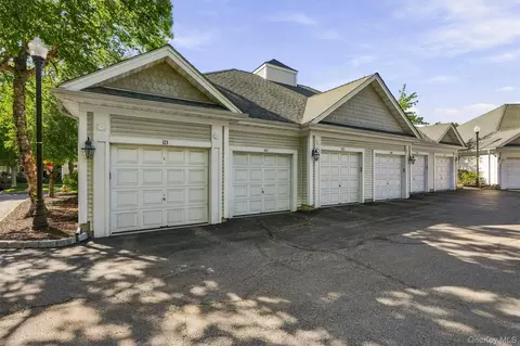 Exterior - 111 Highridge Ct, Peekskill, NY 10566 photo 6 of 8