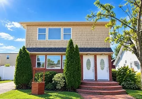 83 Althouse Ave, East Rockaway, NY 11518