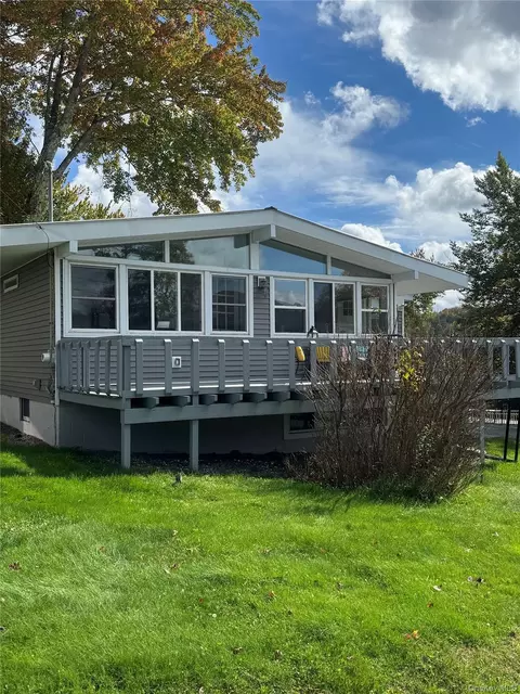 53 Lakeview Rd, Bethel, NY 12720
