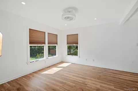 Other - 20 Hunt Ct, Jericho, NY 11753 photo 3 of 10