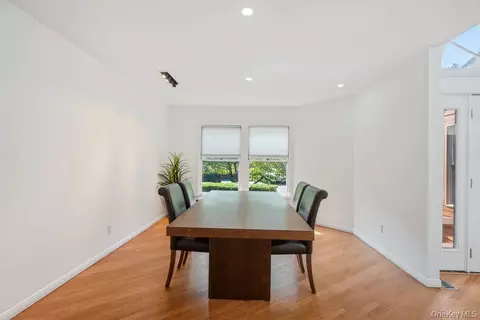Dining - 20 Hunt Ct, Jericho, NY 11753 photo 2 of 2