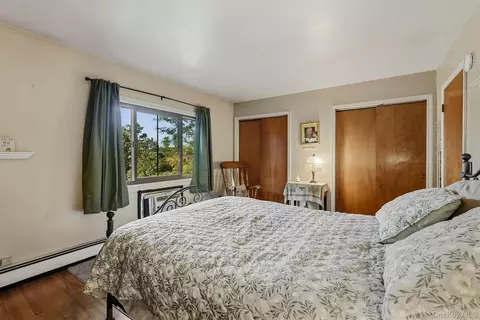 Bedroom - 17 Pemart Ave, Peekskill, NY 10566 photo 3 of 7