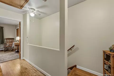 Entry Way - 17 Pemart Ave, Peekskill, NY 10566 photo 3 of 6