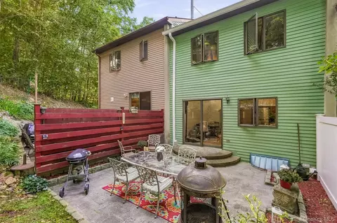 Exterior - 17 Pemart Ave, Peekskill, NY 10566 photo 5 of 6