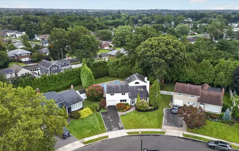 View/Area - 33 Phipps Ln, Plainview, NY 11803 photo 1 of 1