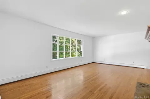 Living - 19 Miron Dr, Poughkeepsie, NY 12603 photo 5 of 8