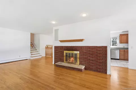 Living - 19 Miron Dr, Poughkeepsie, NY 12603 photo 2 of 8