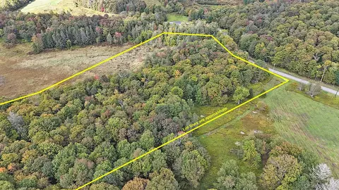 5790 Cr-28, Hancock, NY 13783
