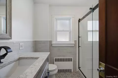 Bath - 8 E Willow St, Beacon, NY 12508 photo 1 of 4