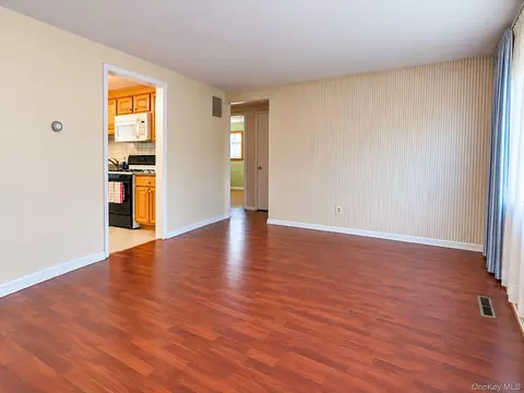 Living - 2 Maple Ave, Garnerville, NY 10923 photo 2 of 3