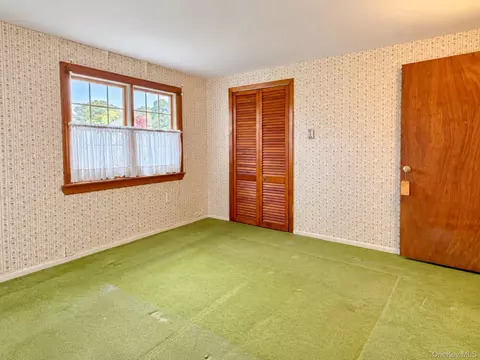 Bedroom - 2 Maple Ave, Garnerville, NY 10923 photo 5 of 6