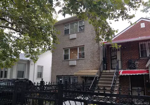 1022 E 232nd St, New York, NY 10466