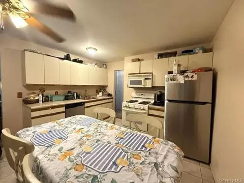 260 Waverly Ave #72, Patchogue, NY 11772 photo 4