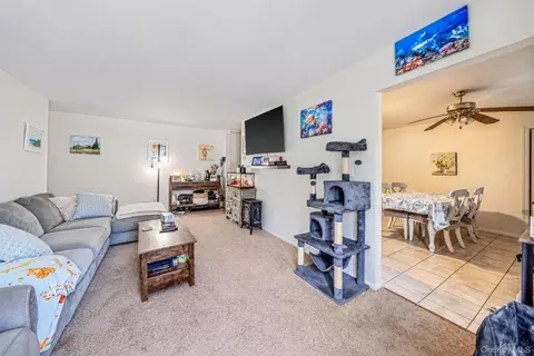 Living - 260 Waverly Ave #72, Patchogue, NY 11772 photo 2 of 3