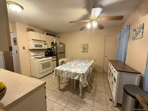 260 Waverly Ave #72, Patchogue, NY 11772 photo 3