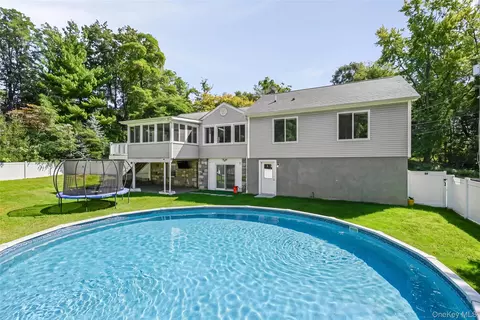 Exterior - 624 Mt View Rd, Peekskill, NY 10566 photo 4 of 5