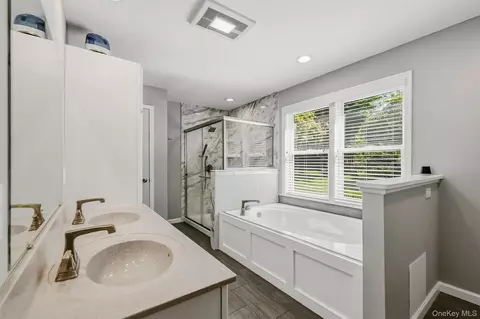 Bath - 624 Mt View Rd, Peekskill, NY 10566 photo 1 of 4