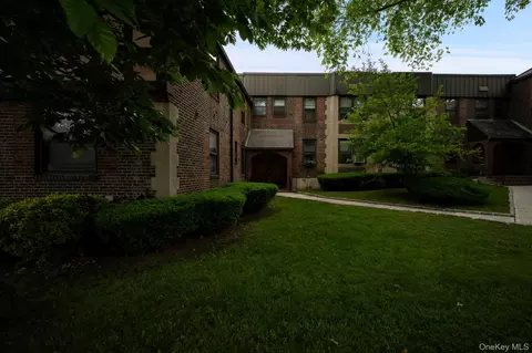 7607 Ditmars Blvd #1C, East Elmhurst, NY 11370