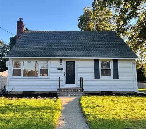 108 Dorset Ave, North Hempstead, NY 11507