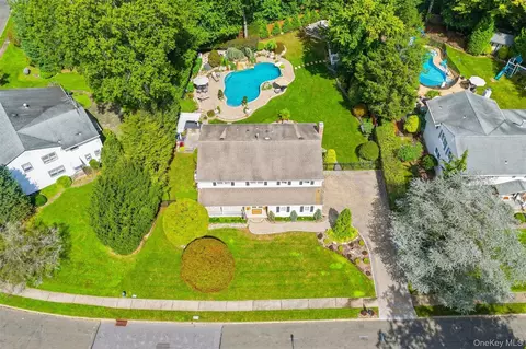 159 Cowpens Dr, Orangetown, NY 10962