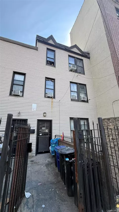940 Bronx St, New York, NY 10460