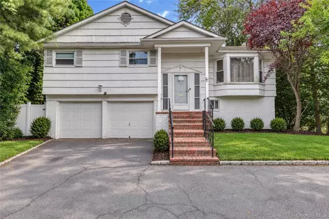 22 Woodmere Blvd, Woodmere, NY 11598
