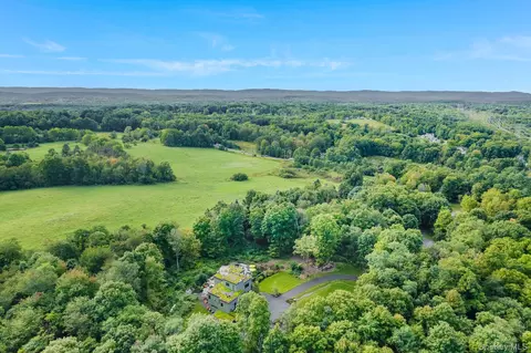 View/Area - 215 Smith Rd, Poughkeepsie, NY 12603 photo 2 of 2