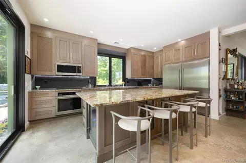 Kitchen - 215 Smith Rd, Poughkeepsie, NY 12603 photo 1 of 2
