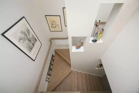 Entry Way - 215 Smith Rd, Poughkeepsie, NY 12603 photo 3 of 3